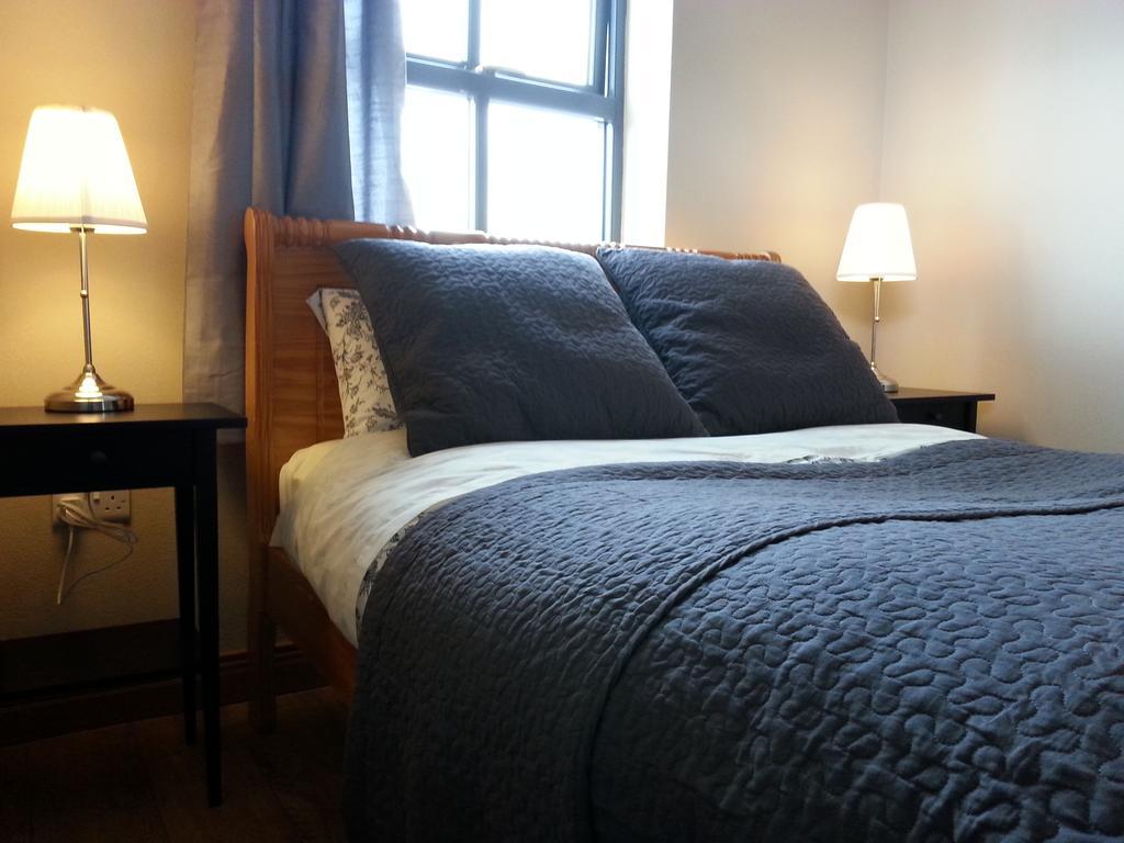 Blackberry Lodge Accommodation Doolin Habitación foto